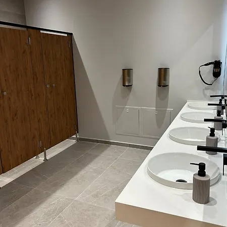 Auberge de jeunesse Santa 5 *